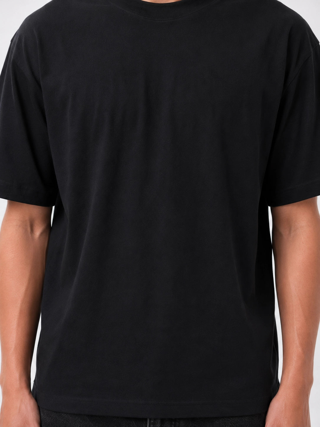 BLACK - OVERSIZED CLASSIC T-SHIRT