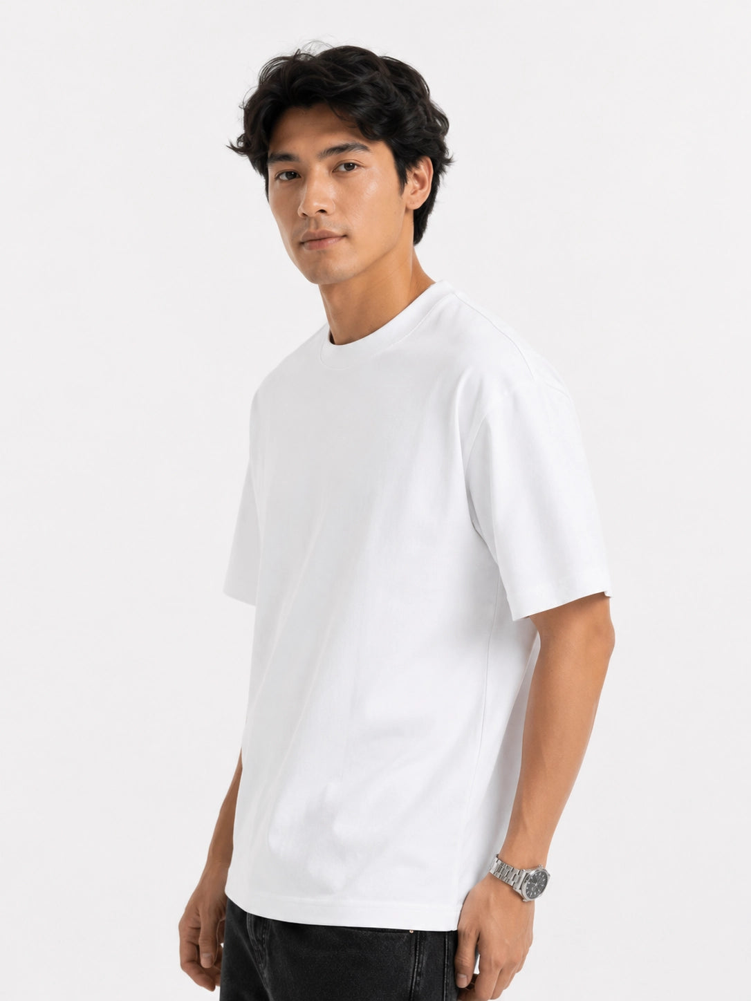 WHITE - OVERSIZED CLASSIC T-SHIRT