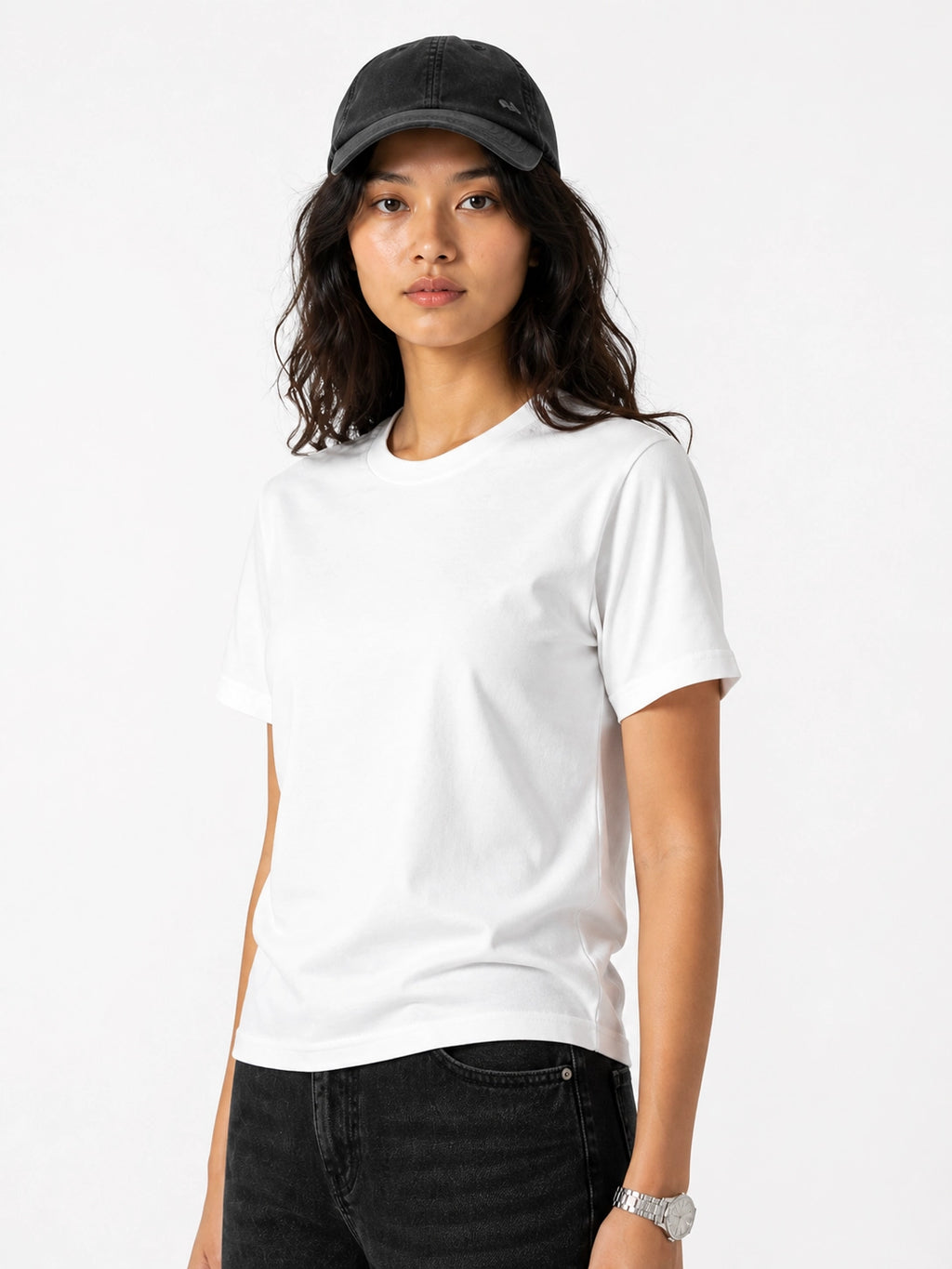 WHITE - REGULAR FIT TSHIRT