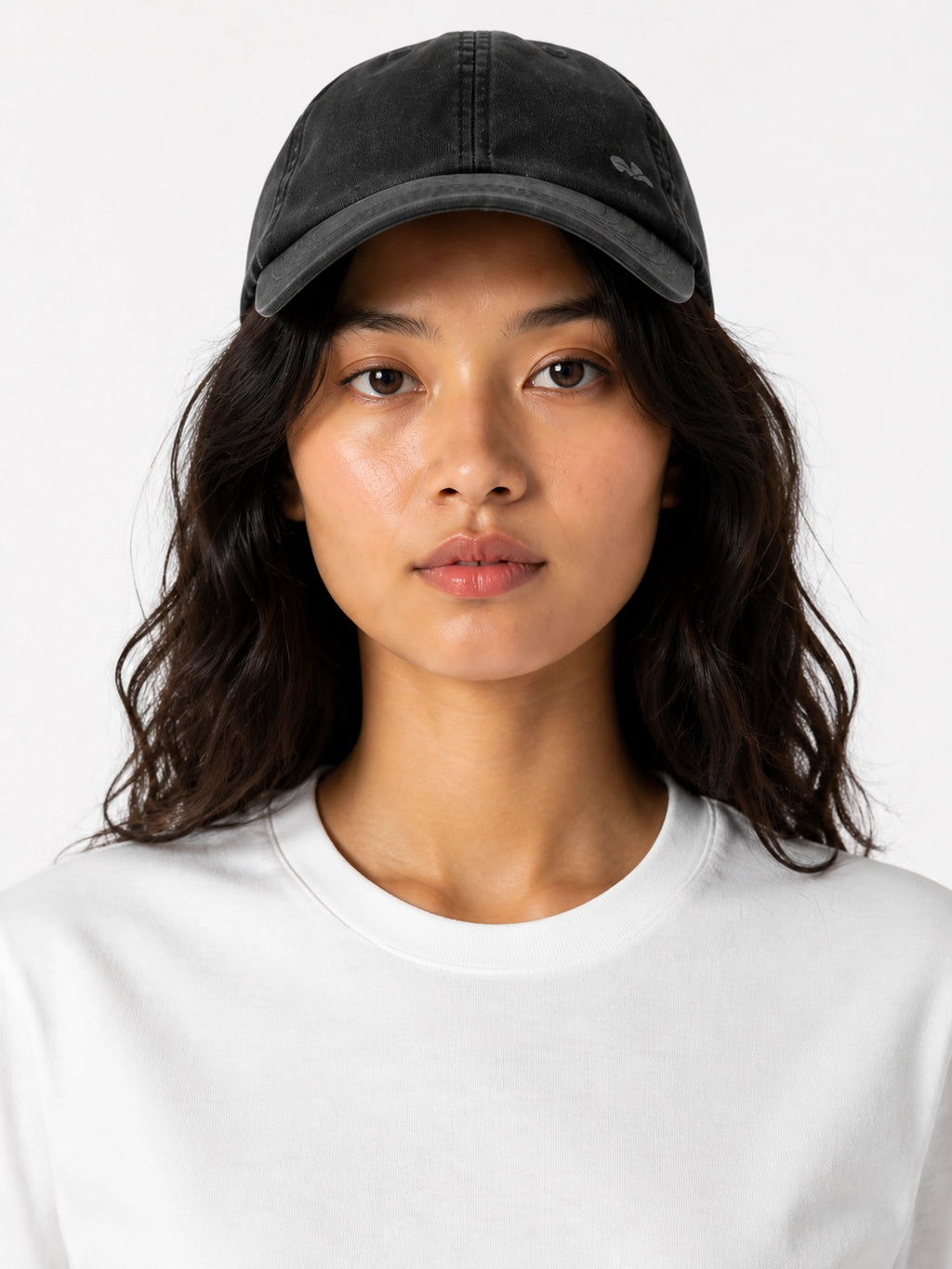 WHITE - REGULAR FIT TSHIRT