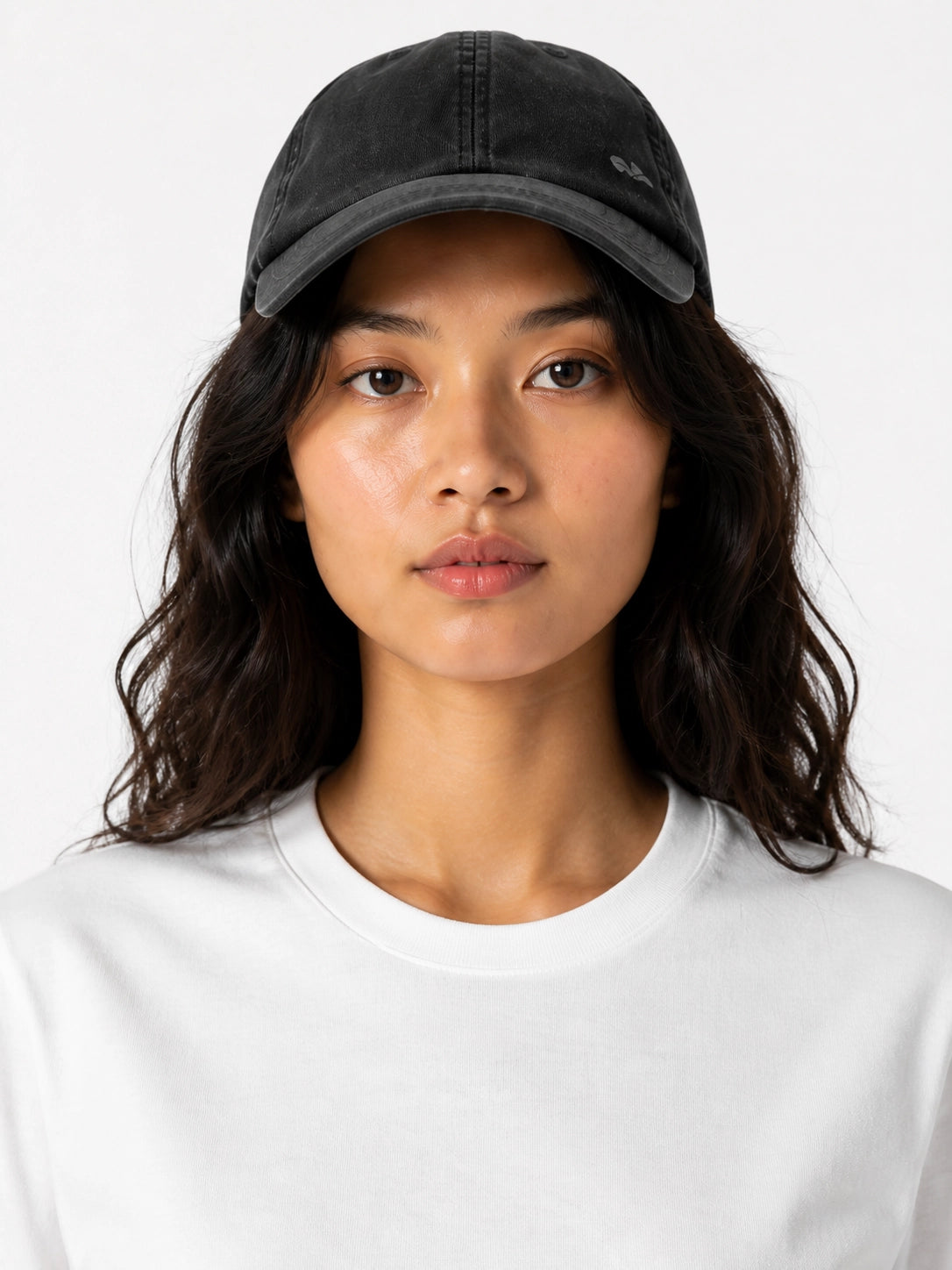WHITE - REGULAR FIT TSHIRT