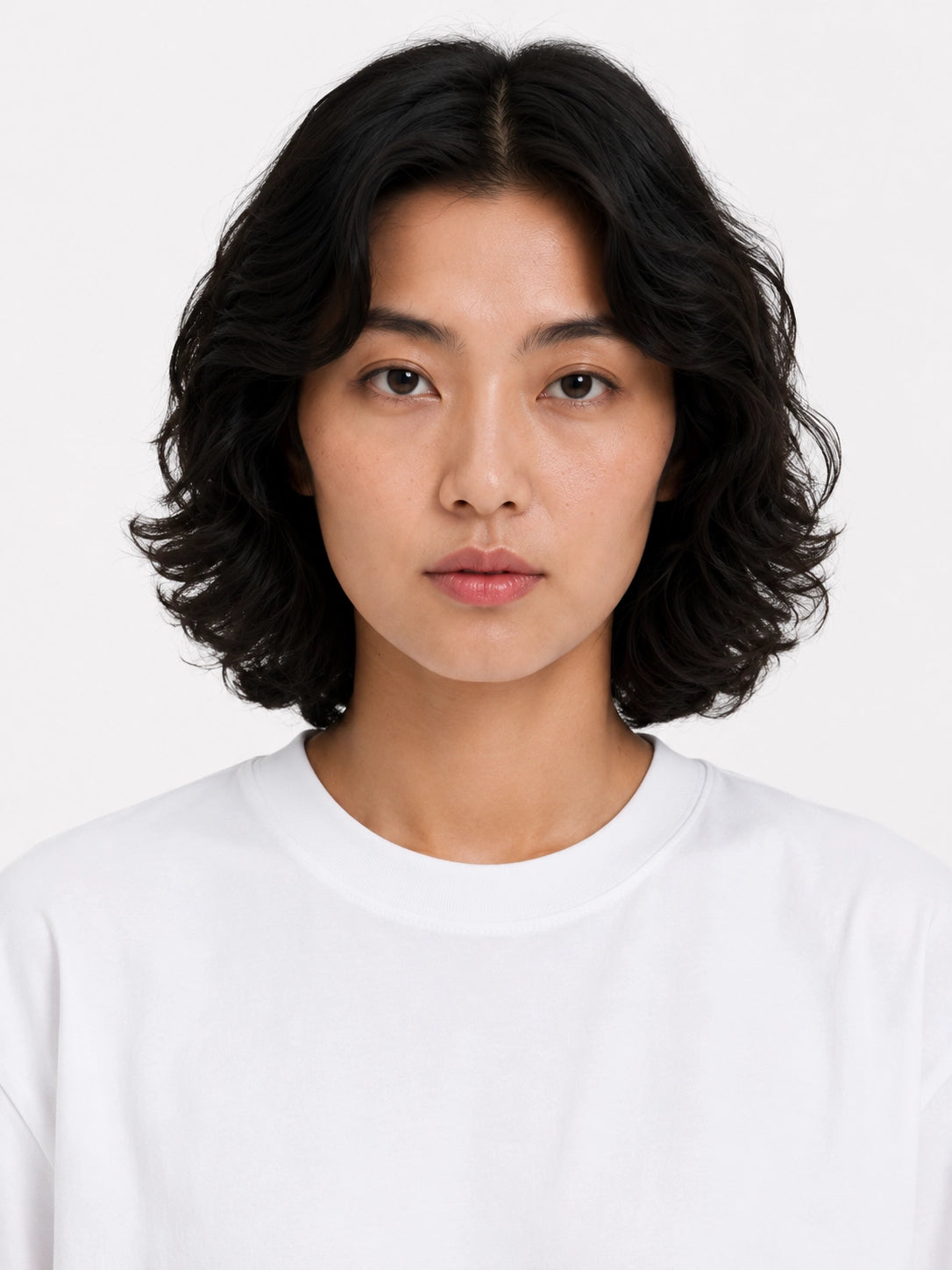 WHITE - OVERSIZED TSHIRT