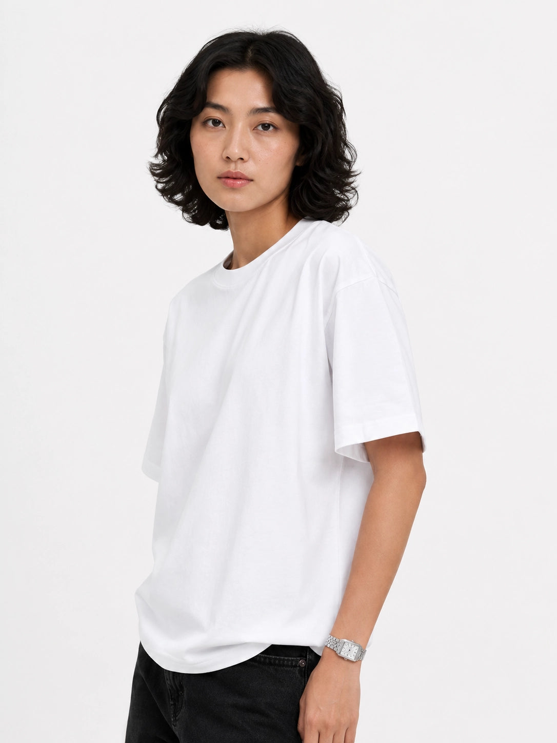 WHITE - OVERSIZED TSHIRT