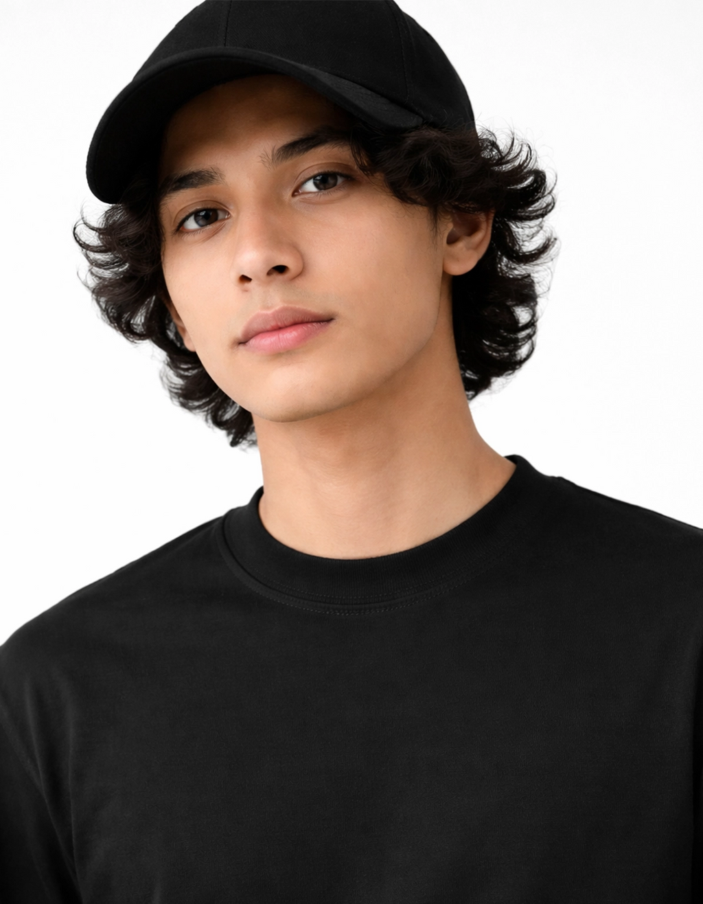 BLACK - OVERSIZED TSHIRT