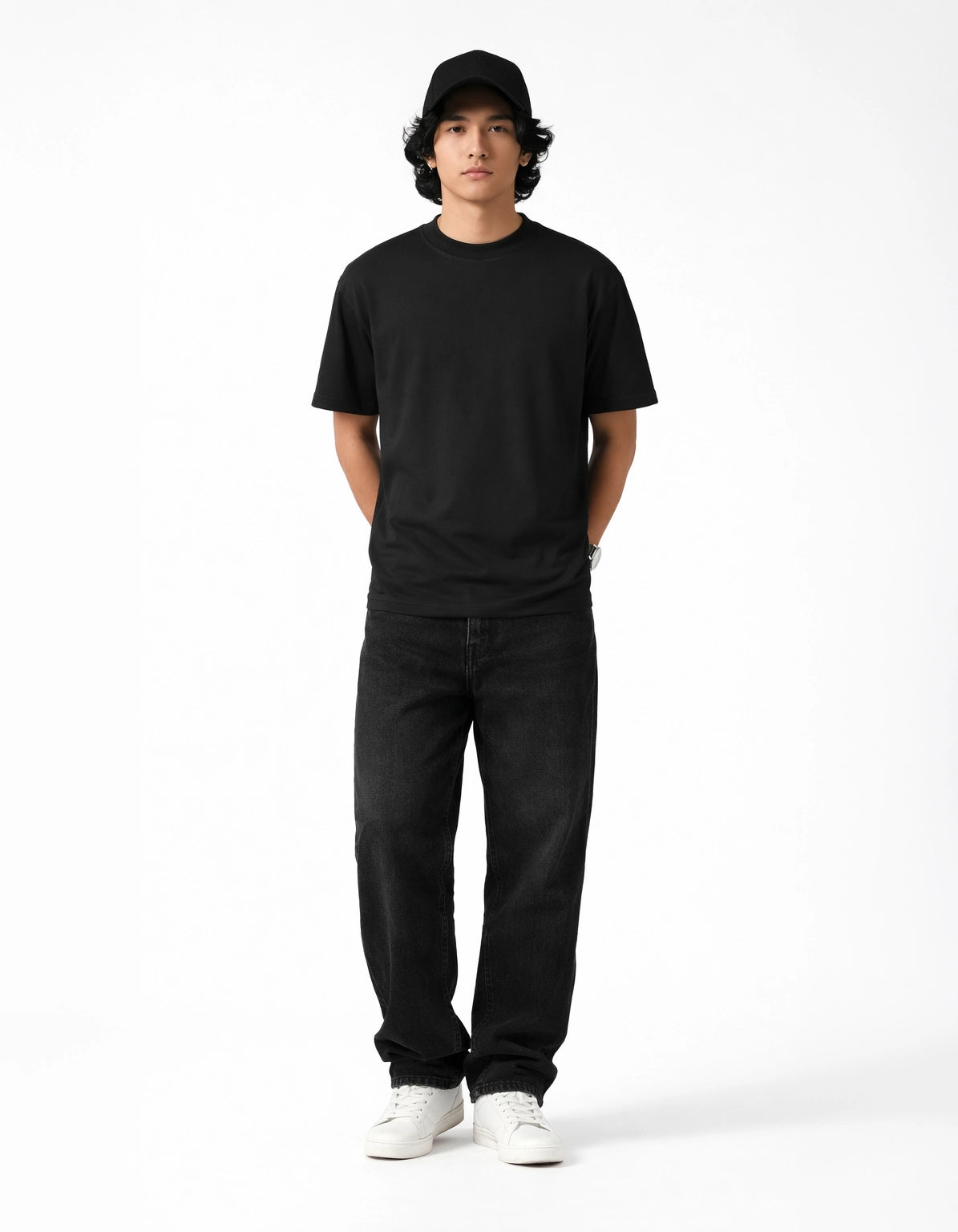 BLACK - OVERSIZED TSHIRT