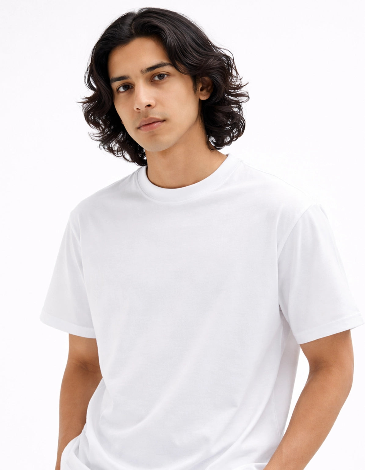 WHITE - OVERSIZED TSHIRT