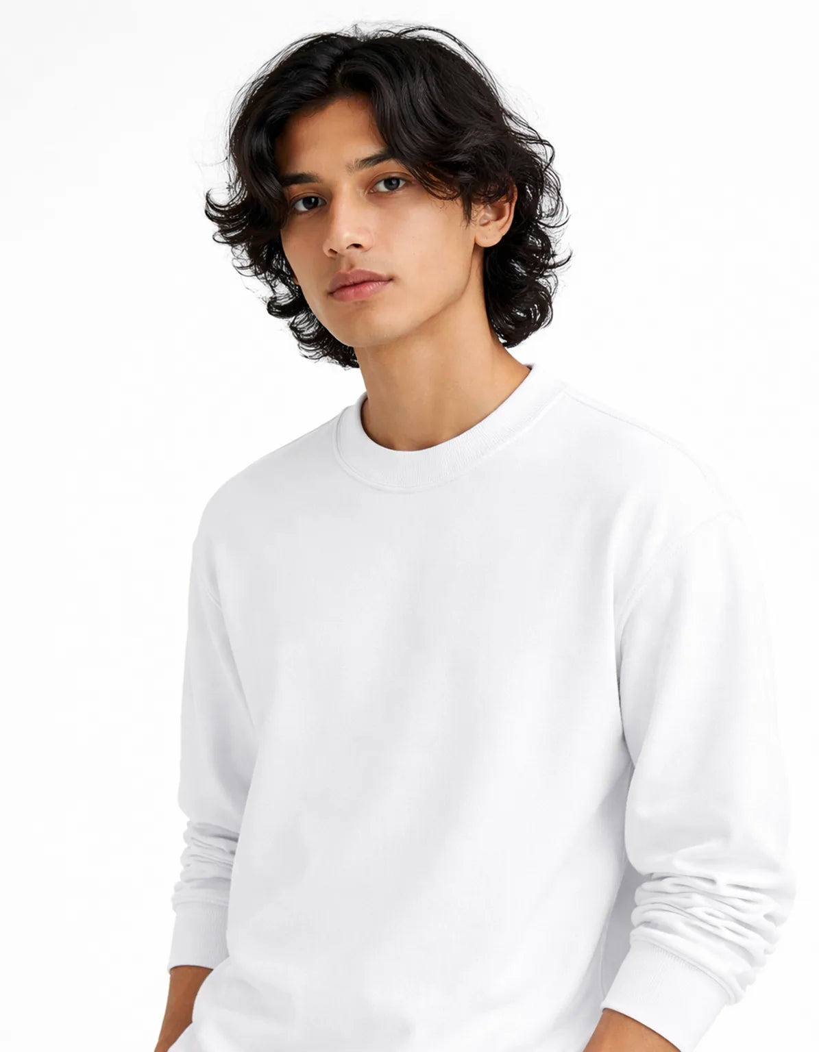 CRISP WHITE - OVERSIZED SWEATSHIRT